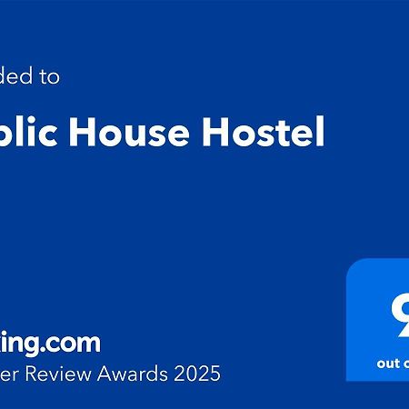 Public House Hostel Île de Mactan Extérieur photo